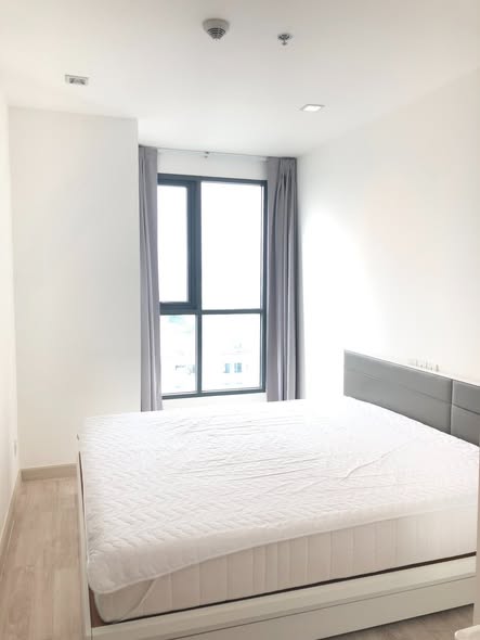bedroom of Ideo Mobi Sathorn