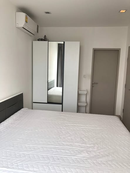 bedroom of Ideo Mobi Sathorn