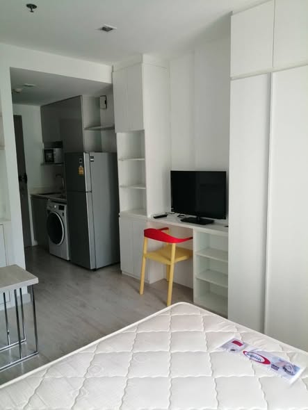 bedroom of Ideo Mobi Sukhumvit 81