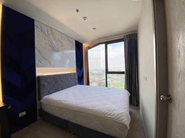 bedroom of Ideo Mobi Sukhumvit Eastpoint