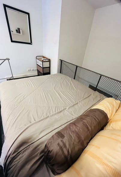 bedroom of Ideo Morph 38