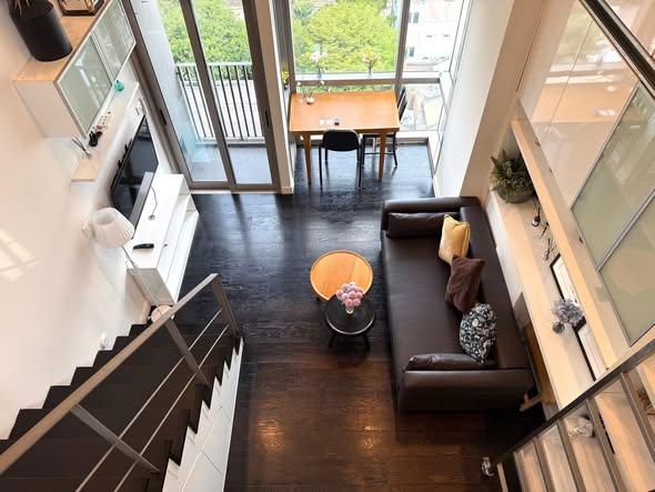 living room of Ideo Morph 38