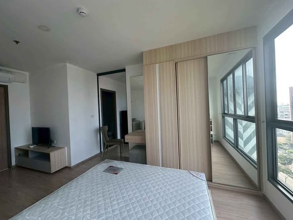 bedroom of Ideo O2 – Building A