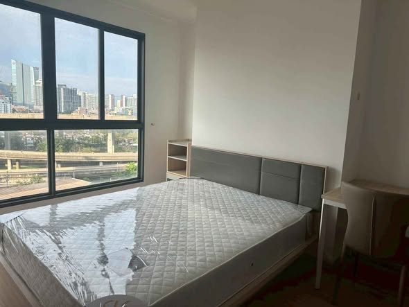 bedroom of Ideo O2 – Building A