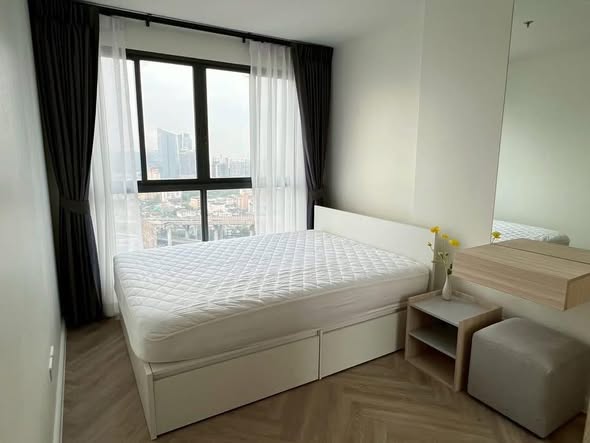 bedroom of Ideo O2 – Building A
