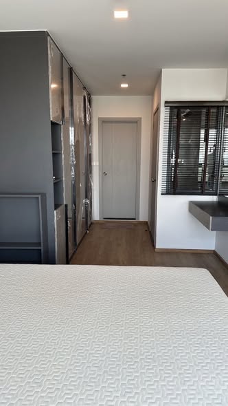 bedroom and room interior of Ideo Phaholyothin Chatuchak