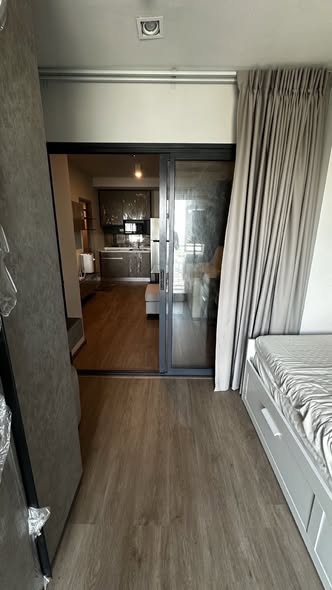 bedroom and room interior of Ideo Phaholyothin Chatuchak