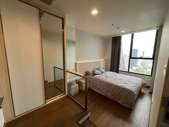 bedroom and room interior of Ideo Q Sukhumvit 36