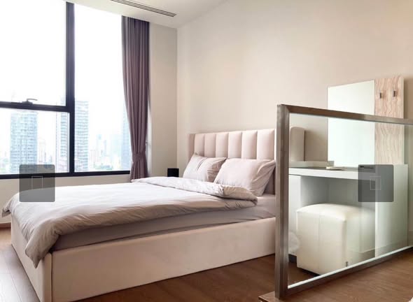 bedroom and room interior of Ideo Q Sukhumvit 36
