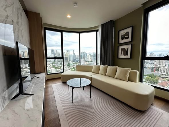 living room and bedroom of Ideo Q Sukhumvit 36