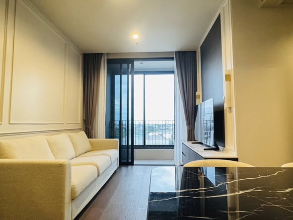 living room and bedroom of Ideo Q Sukhumvit 36