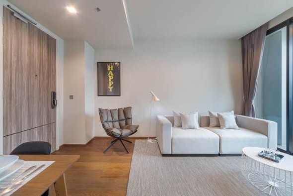 living room and room interior of Ideo Q Sukhumvit 36