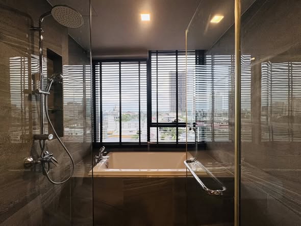 room interior and bathroom of Ideo Q Sukhumvit 36