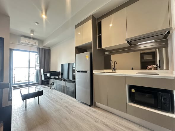 kitchen of IDEO Rama9 – Asoke