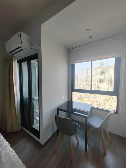 bedroom and room interior of Ideo Ramkamhaeng Lamsali Station