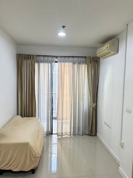 bedroom of IDEO Ratchada-Huai Khwang