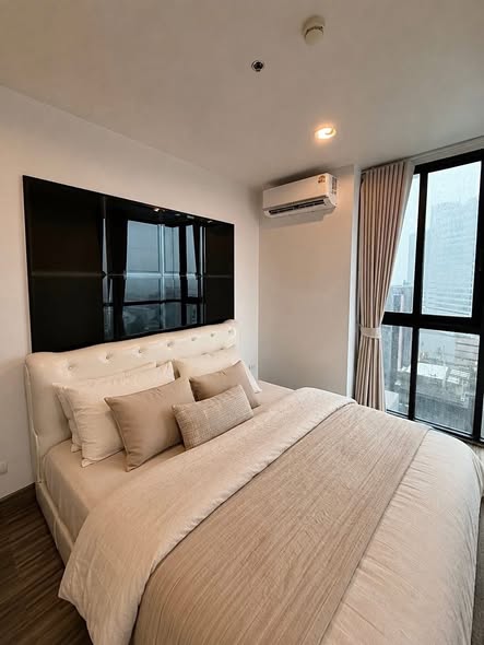 bedroom of IDEO Ratchada-Huai Khwang