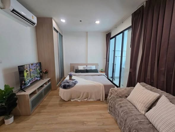 bedroom of IDEO Ratchada-Huai Khwang