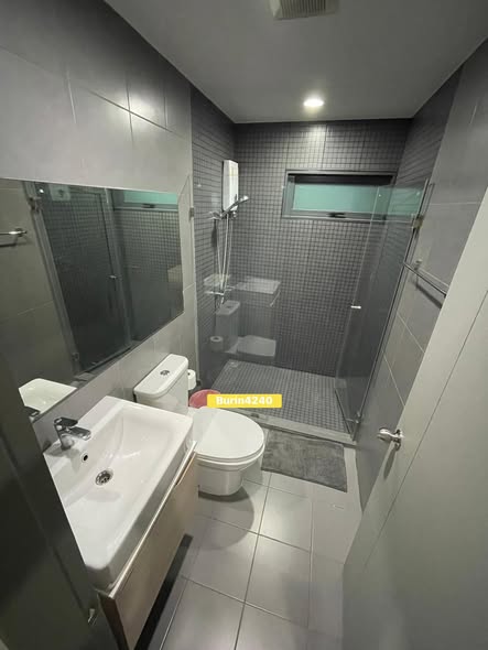 bathroom of IDEO Sukhumvit 115