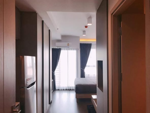 bedroom and room interior of Ideo Sukhumvit 93