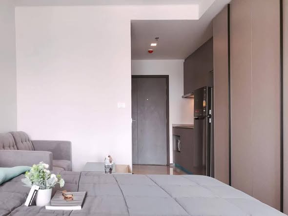 bedroom and room interior of Ideo Sukhumvit 93
