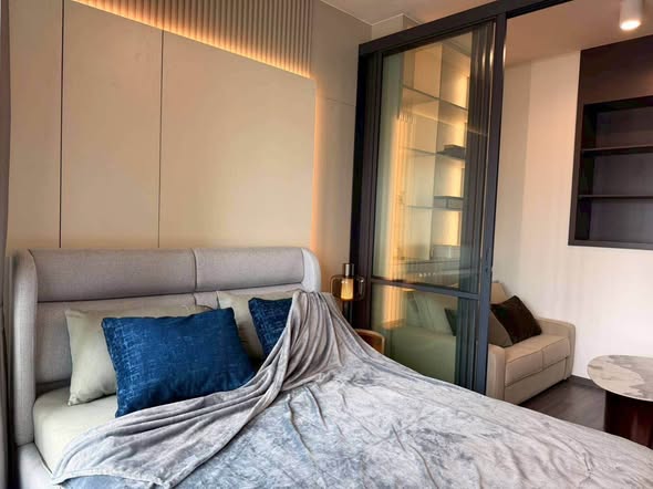 bedroom and room interior of IDEO Sukhumvit Rama 4 ไอดีโอ สุขุมวิท-พระราม 4