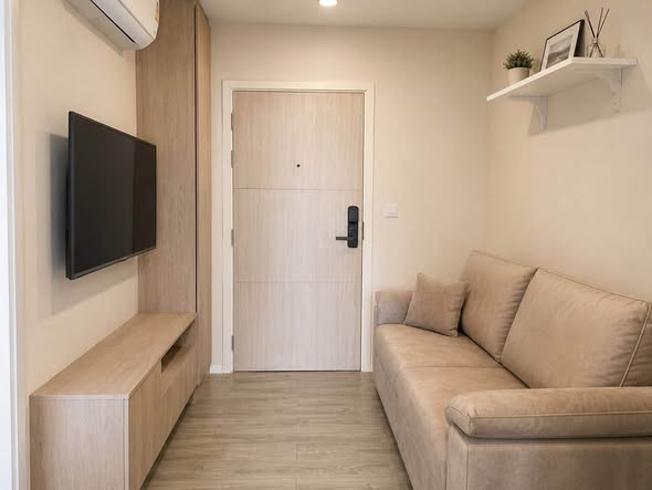 bedroom and room interior of IKON SUKHUMVIT 77 CONDOMINIUM