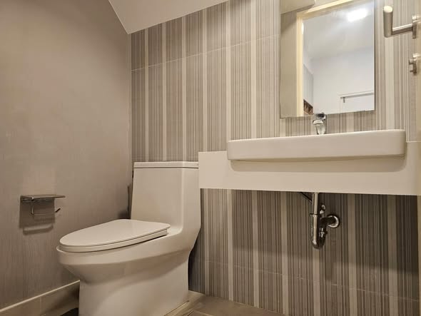 bathroom of Indy 5 Bangna Km.7