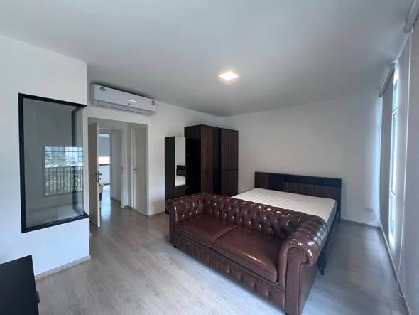 bedroom and room interior of Indy 5 Bangna Km.7