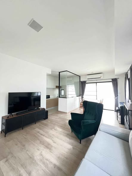 living room of Indy 5 Bangna Km.7