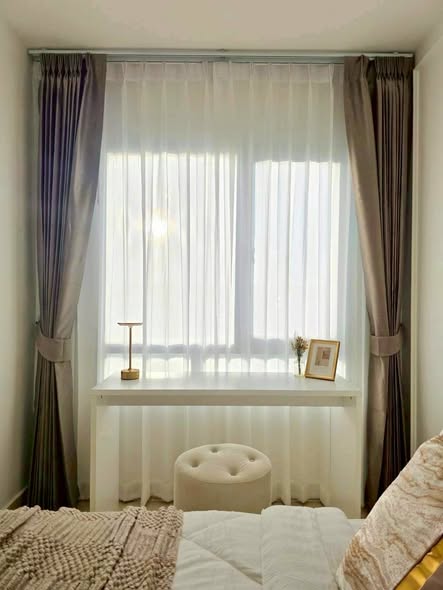 bedroom of Iris Avenue