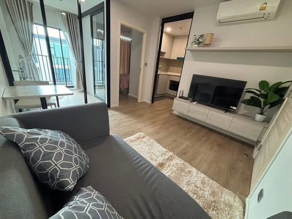 living room and bedroom of Ivory Ratchada 32