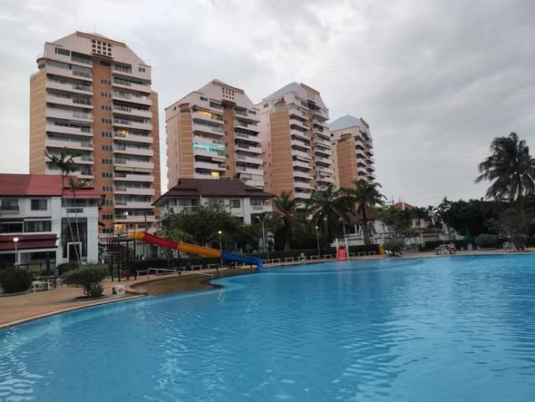 pool of Jomtien View Talay 1