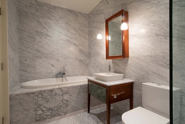 bathroom of KHUN by YOO