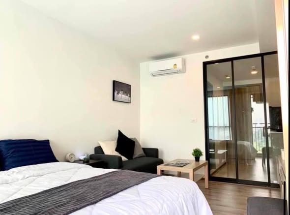bedroom and room interior of Knightsbridge Collage Sukhumvit 107