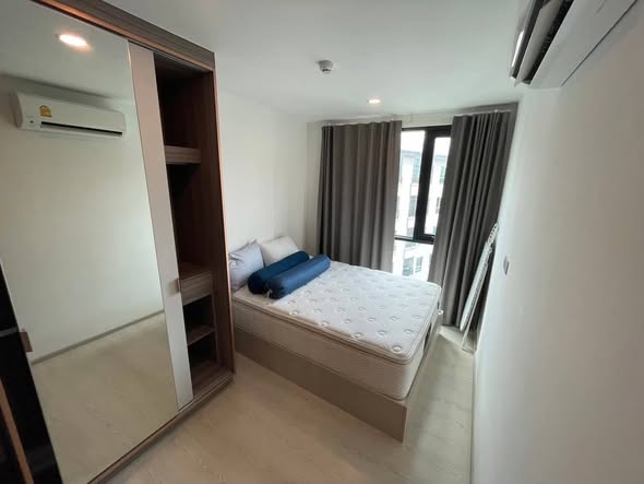 bedroom of KnightsBridge Phaholyothin Interchange