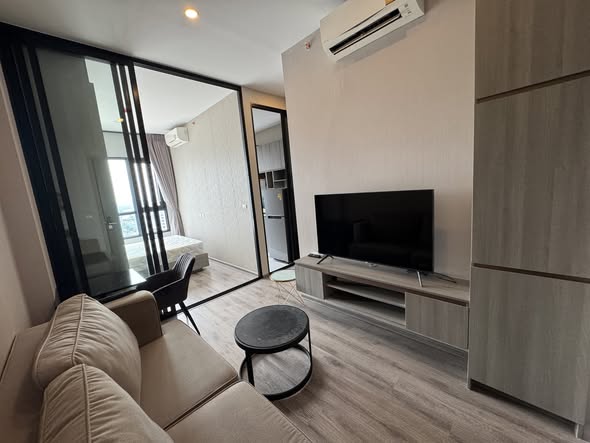 bedroom and living room and room interior of KnightsBridge Prime Onnut