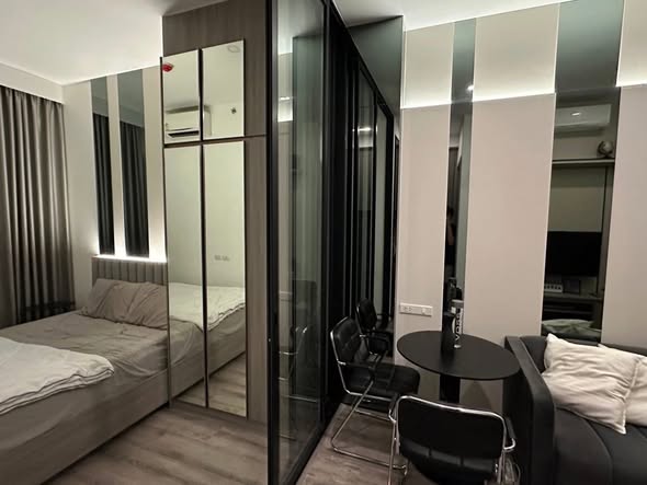 bedroom and room interior of KnightsBridge Prime Onnut