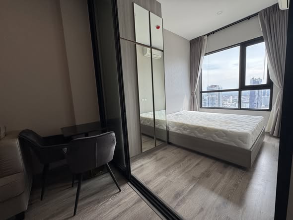 bedroom and room interior of KnightsBridge Prime Onnut