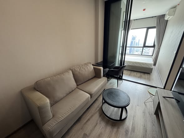 living room of KnightsBridge Prime Onnut