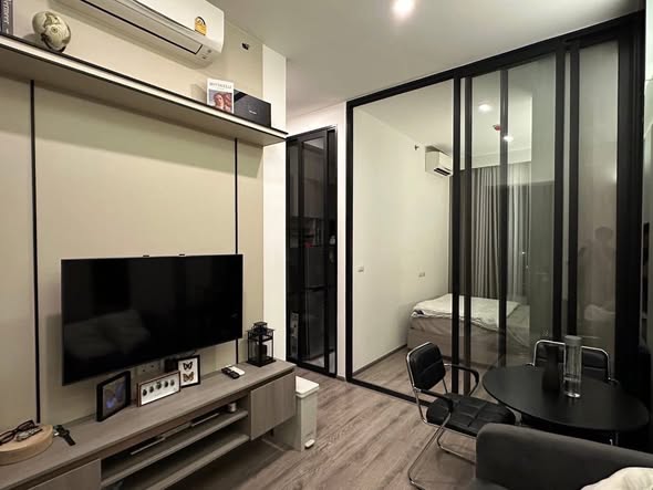 living room and bedroom and room interior of KnightsBridge Prime Onnut