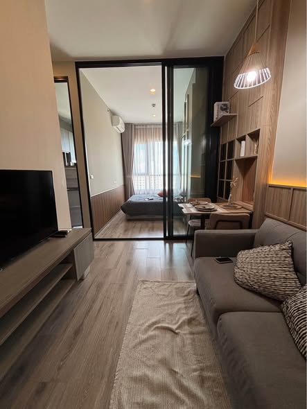 living room and bedroom and room interior of KnightsBridge Prime Onnut