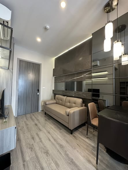 living room and room interior of KnightsBridge Prime Onnut