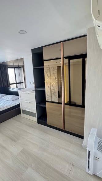 bedroom and room interior of KnightsBridge Prime Sathon