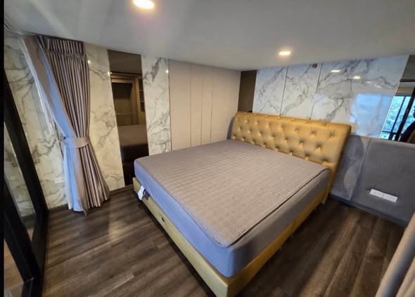 bedroom of KnightsBridge Space Rama9