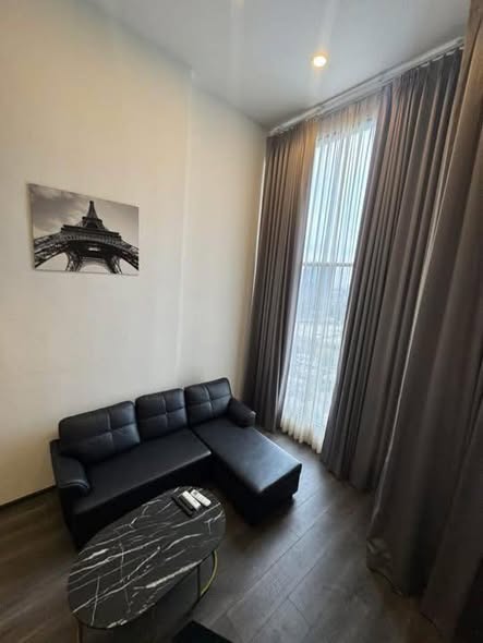 bedroom and living room of KnightsBridge Space Ratchayothin