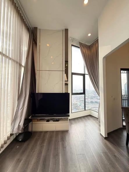 living room of KnightsBridge Space Ratchayothin