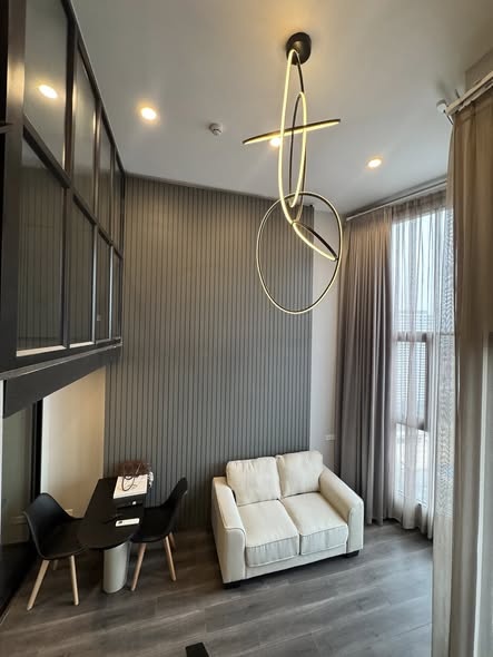 living room of KnightsBridge Space Ratchayothin