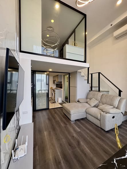 living room and room interior of KnightsBridge Space Ratchayothin