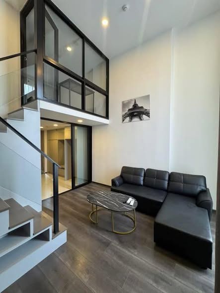 living room and room interior of KnightsBridge Space Ratchayothin
